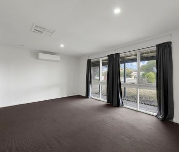 Spacious Home in Convenient Surrey Downs Location - Photo 3