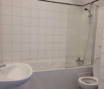 Location Appartement 3 pièces 84m² VIESLY 59271 - Photo 5