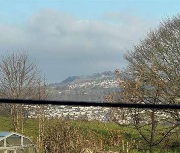 Stansfield Place, Idle, BD10 - Photo 3