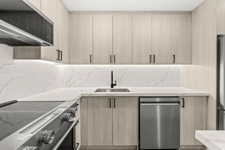 Charles West — 1 Bedroom Suite - Photo 4