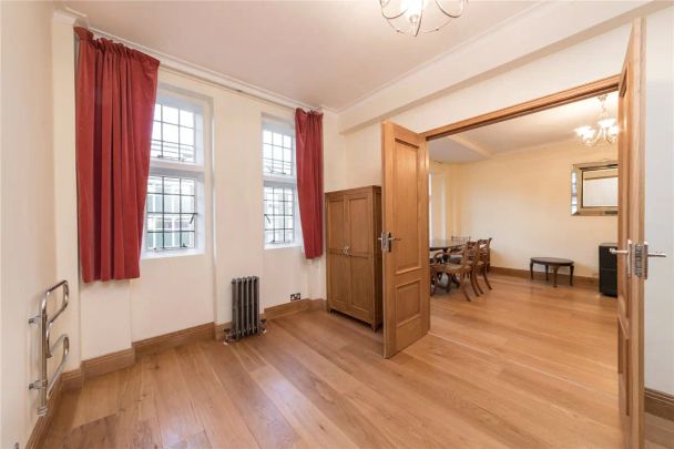 3 bedroom flat in Grenville Street - Photo 1