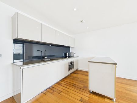 2 bedroom apartment to rent - Photo 5