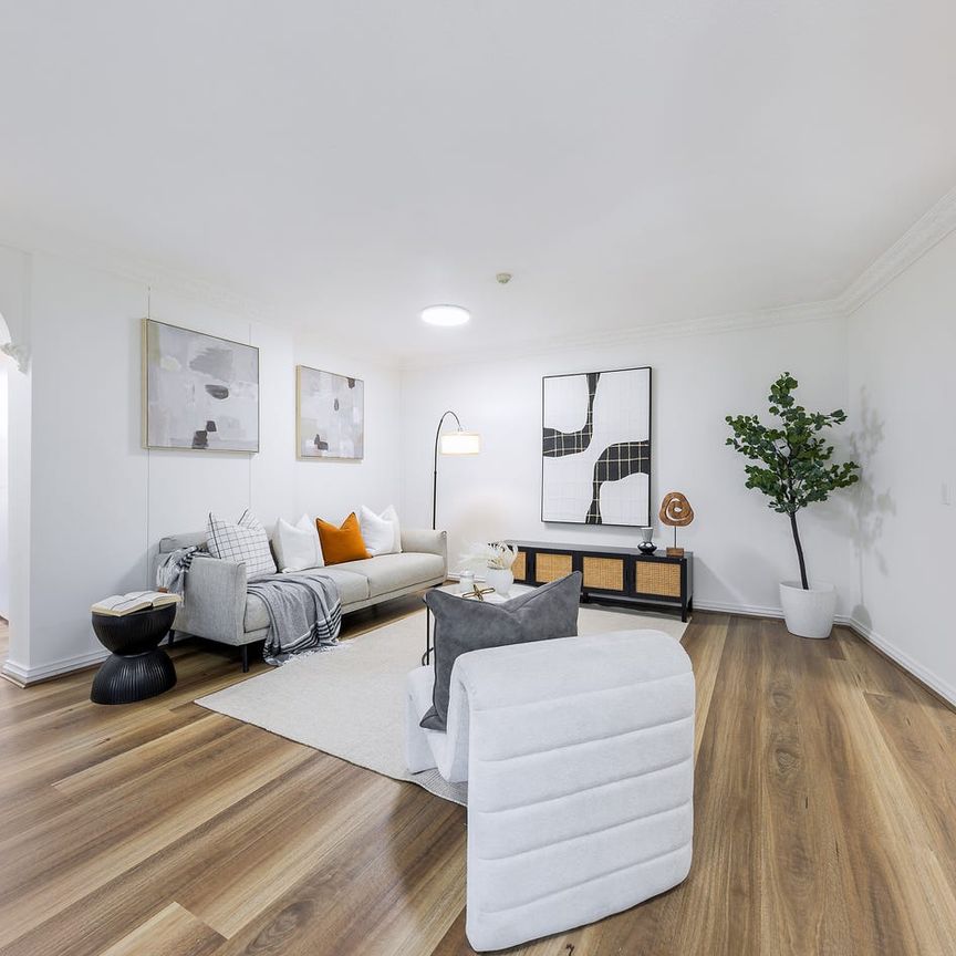 Spacious 2 Bedroom Apartment in the Heart of Neutral Bay - Photo 1