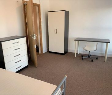 4 bedroom house to rent - Photo 2