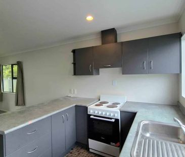 Renovated 2-Bedroom Unit in Henderson - Photo 3