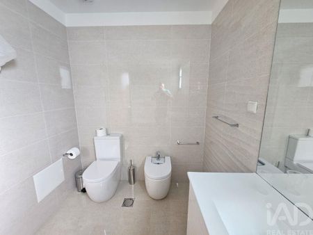 3 bedroom luxury Apartment for rent in Funchal, Portugal - Photo 3