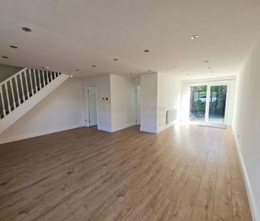 2 bedroom semi-detached bungalow to rent - Photo 2