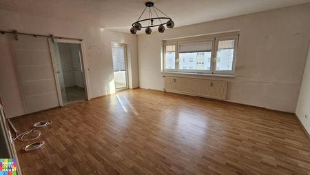 Großzügige 3 Zimmerwohnung mit Rundgang und Loggia - Foto 4