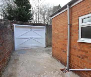 2 bedroom terraced house to rent - Photo 6