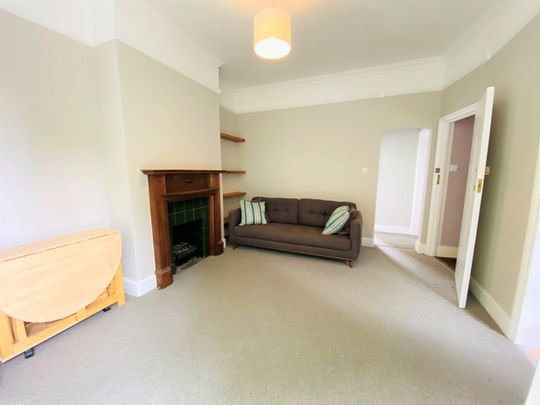 2 Bed Flat, Fauconberg Road, W4 - Photo 1