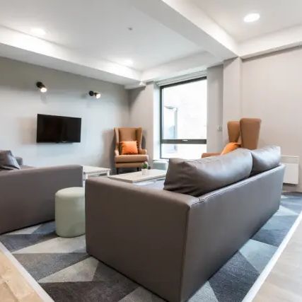 1 Bedroom, 1 Bathroom - Photo 1