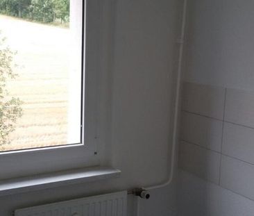 Schöne Drei Raum Wohnung Schwarzenberg Heide zu vermieten! - Photo 1