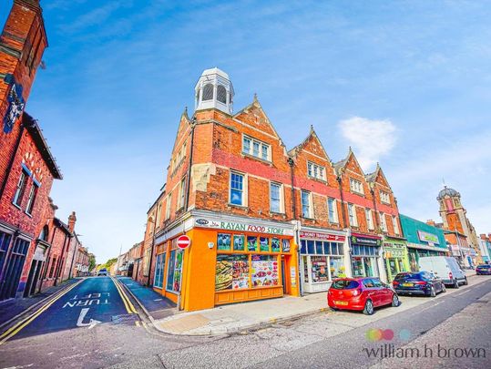 3 bedroom flat to rent - Photo 1
