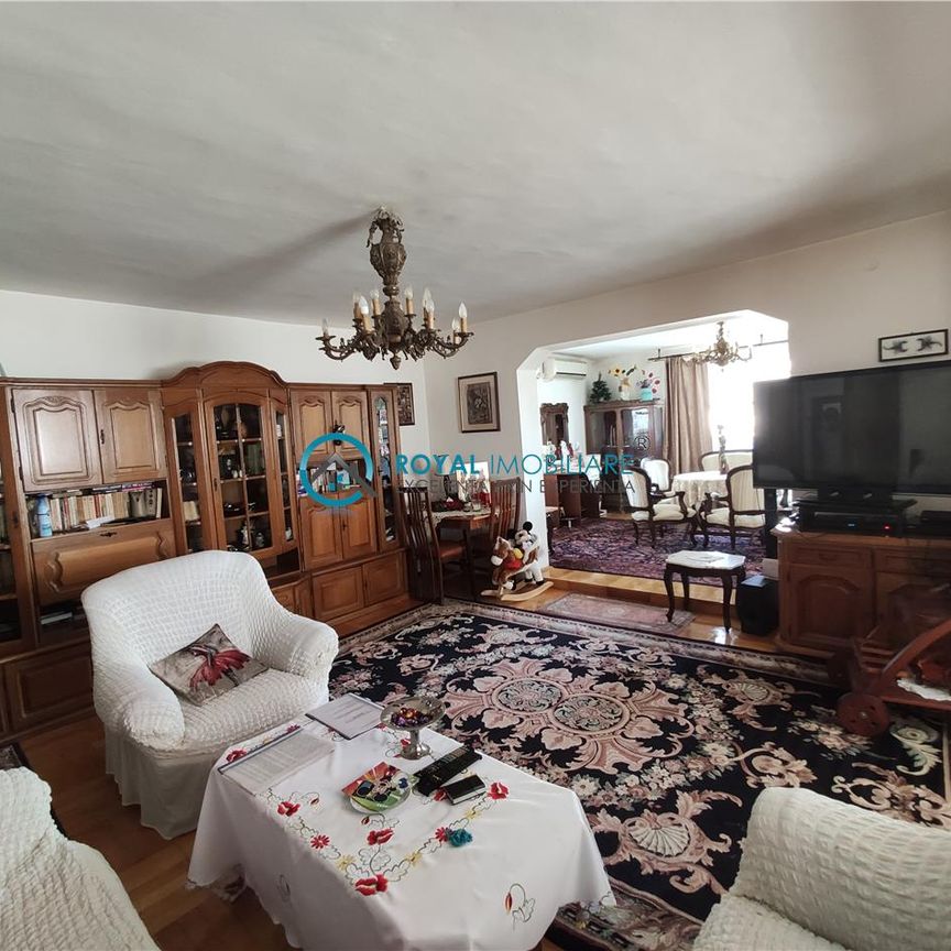 Royal Imobiliare Inchiriere Vila zona Republicii - Photo 1