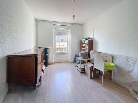 Location Appartement 3 pièces 97m² GUILHERAND GRANGES 07500 - Photo 4