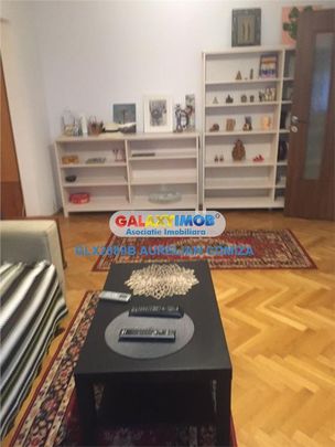 Inchiriere apartament 3 camere Kaufland Valea Oltului - Photo 1