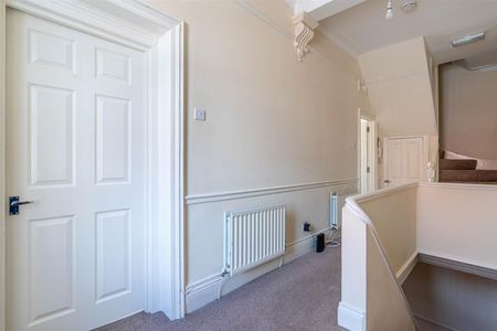 5 bed maisonette to rent in Chillingham Road, Heaton, NE6 - Photo 3