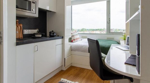 Studio to rent - Photo 1