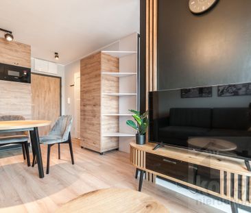 piękna kawalerka w nowym budynku w centrum - Zdjęcie 2