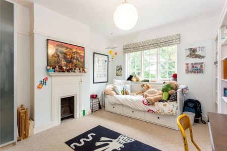 4 bedroom terraced house to rent - Photo 2