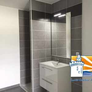 Location Appartement 2 pièces 37m² ST CYPRIEN 66750 - Photo 2