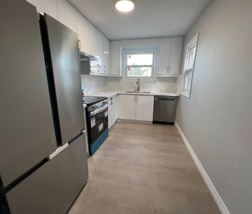 For Lease - 757 Lock Street Unit# Upper, Peterborough, Ontario - Photo 4