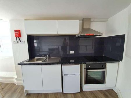 Warspite Road Studio London Seg, SE18 - Photo 3