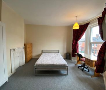 3 bedroom terraced house to rent - Photo 3