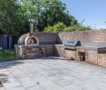 Ready To Entertain! - Photo 1