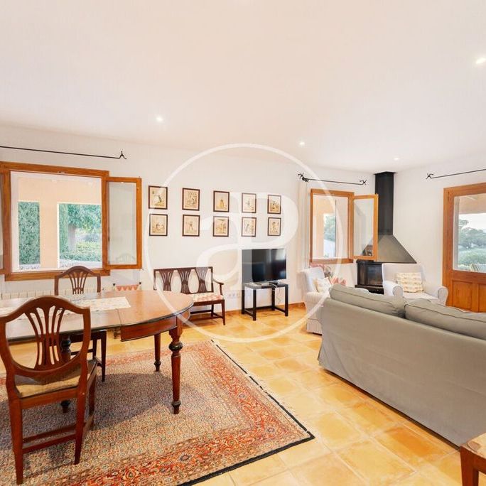 Luxury Villa for rent in Llucmajor, Spain - Photo 1