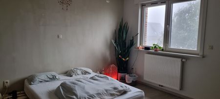 Mooie ruime kamer te huur (eind maart tot eind juli) - Photo 2