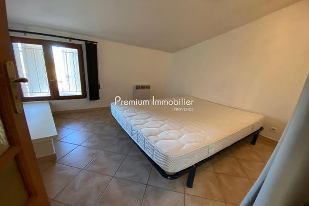 Location appartement Le Puy-Sainte-Réparade - Photo 1