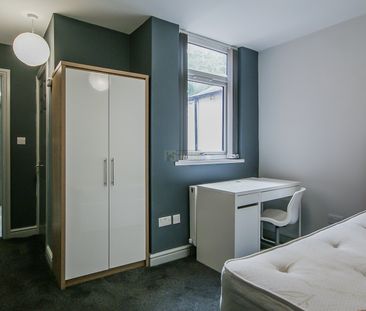 80 Dawlish Road - Photo 4
