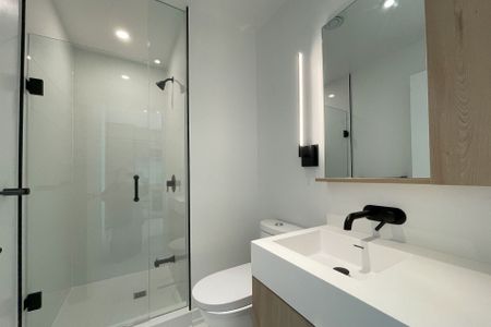 For Lease - 117 Broadway Avenue Unit# 2001, Toronto, Ontario - Photo 2