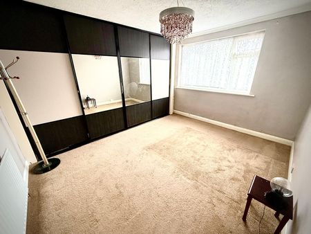 Park Lane , Hayes - Photo 5