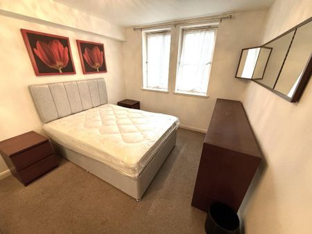 2 bedroom flat to rent - Photo 5