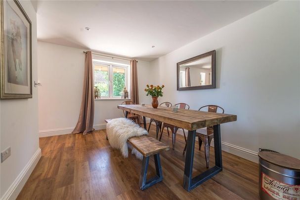 2 bedroom detached house to rent - Photo 1