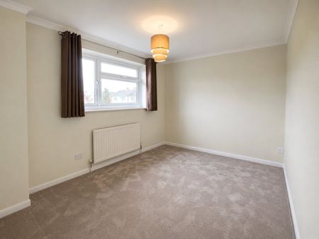 4 bedroom house to rent - Photo 3