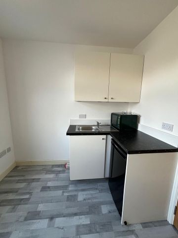 House share to rent - Photo 4