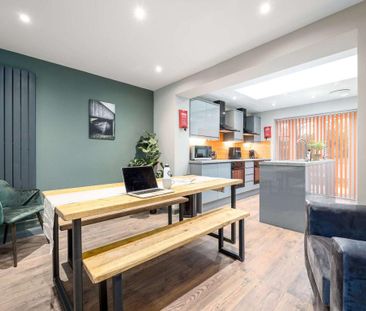 1 bedroom in a flat share to rent - Photo 5