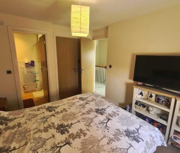 3 bedroom end of terrace house to rent - Photo 6