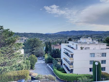 Location Appartement 1 pièce 31m² GRASSE 06130 - Photo 5