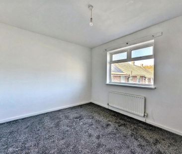 2 bedroom semi-detached house to rent - Photo 4