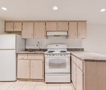 For Lease - 115 Emerson Avenue Unit# Basement, Toronto, Ontario - Photo 3