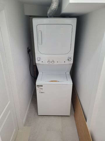 For Lease - 383 Jay Crescent, Orangeville, Ontario - Photo 3