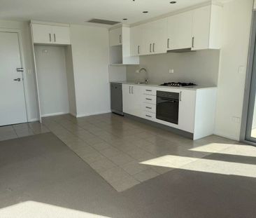 Two Bedroom Apartment in the heart of Burwood - Photo 6