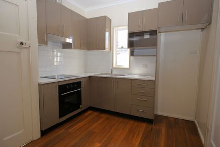 CLOSE TO SCHOOLS & SHOPS! - Photo 4