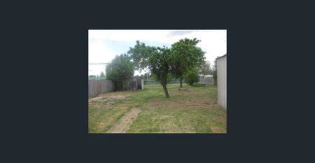 3 Bedroom Home - Photo 3