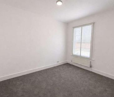 Station Road, Wraysbury, Staines-upon-thames, TW19 - Photo 2