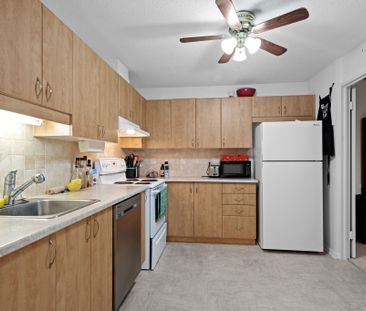 For Lease - 1485 Baseline Road Unit# 616, Belair Park - Copeland Pa... - Photo 2